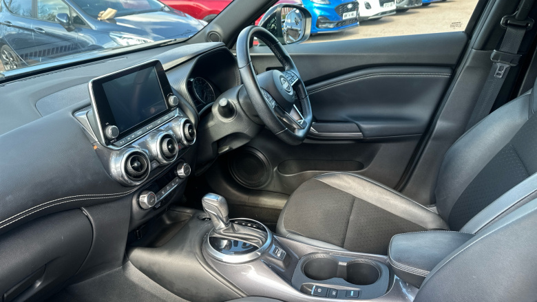 Nissan Juke 1.6 Hybrid N-Connecta 5dr Auto Hybrid Hatchback